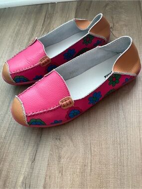 Venus Celia Pink Floral Leather Slip-On Loafers with Tan Accents
